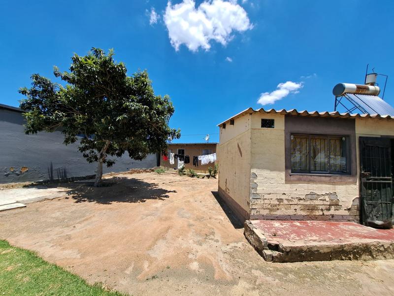 4 Bedroom Property for Sale in Kaalfontein Gauteng