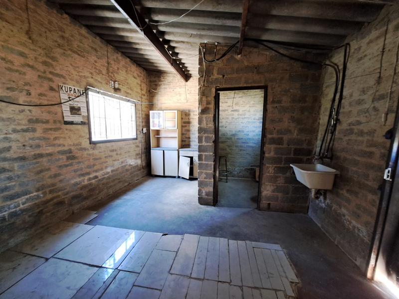 4 Bedroom Property for Sale in Kaalfontein Gauteng