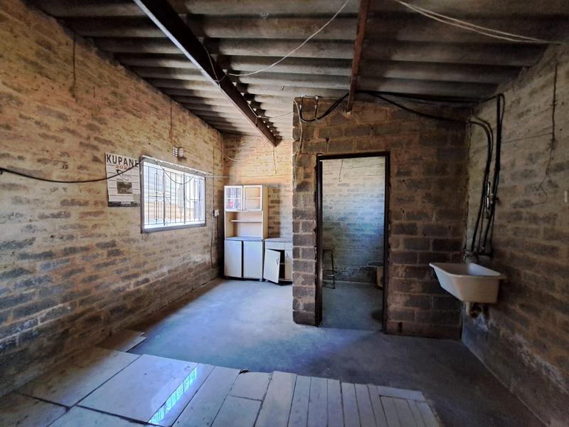 4 Bedroom Property for Sale in Kaalfontein Gauteng