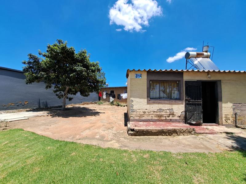 4 Bedroom Property for Sale in Kaalfontein Gauteng