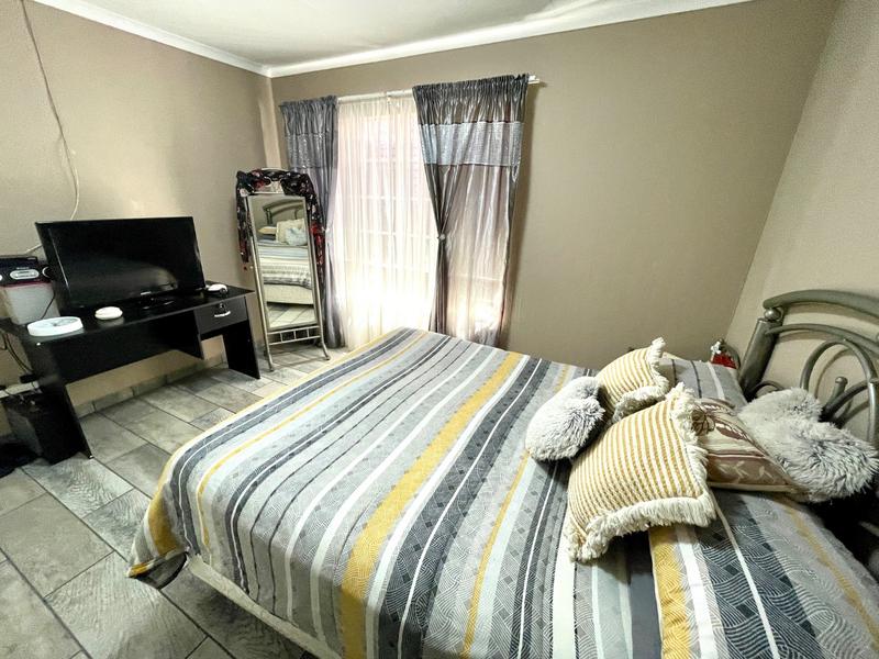 2 Bedroom Property for Sale in Krugersdorp North Gauteng