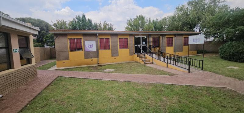 To Let commercial Property for Rent in Randjespark Gauteng