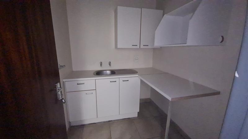 To Let commercial Property for Rent in Randjespark Gauteng