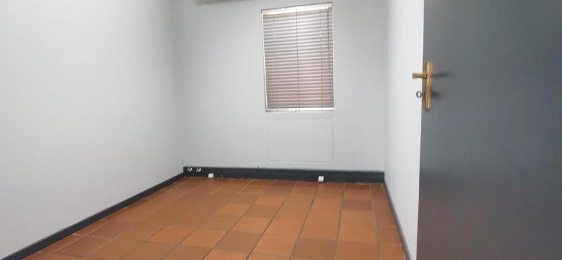 To Let commercial Property for Rent in Die Hoewes Gauteng
