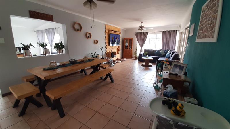 3 Bedroom Property for Sale in Florauna Gauteng