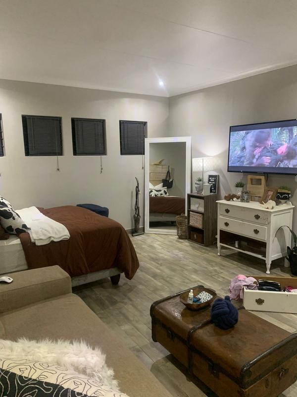 To Let 1 Bedroom Property for Rent in Eldoraigne Gauteng