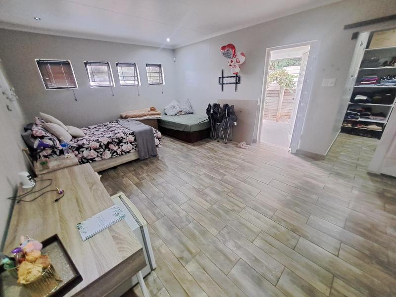 To Let 1 Bedroom Property for Rent in Eldoraigne Gauteng