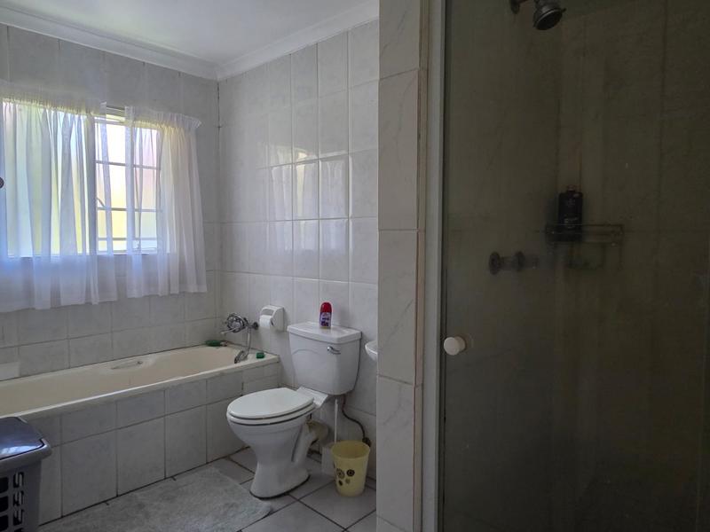 To Let 2 Bedroom Property for Rent in Faerie Glen Gauteng