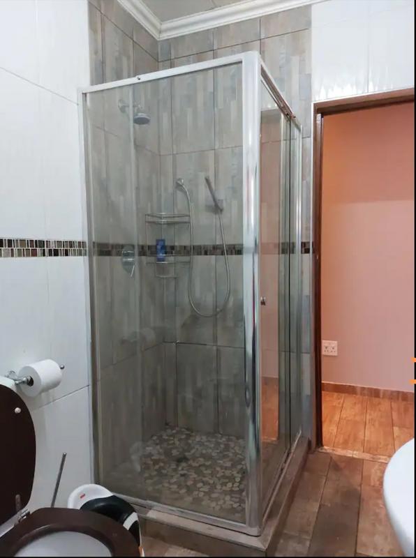 To Let 5 Bedroom Property for Rent in Mayville Gauteng