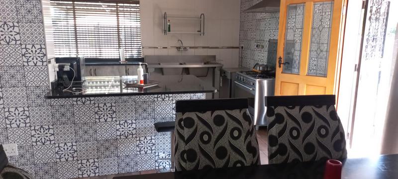To Let 5 Bedroom Property for Rent in Mayville Gauteng