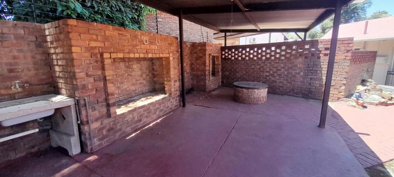 3 Bedroom Property for Sale in Clubview Gauteng