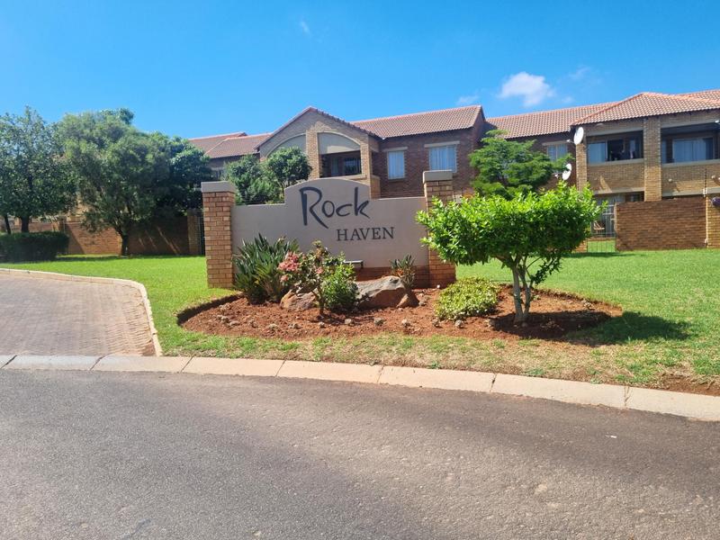 2 Bedroom Property for Sale in Mooikloof Ridge Gauteng