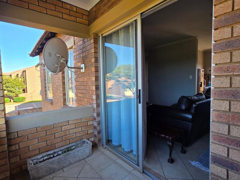 2 Bedroom Property for Sale in Mooikloof Ridge Gauteng