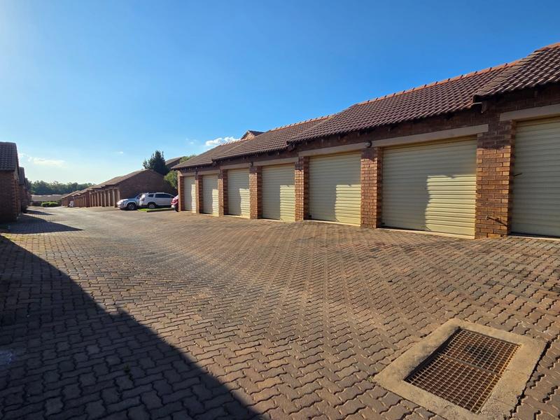 2 Bedroom Property for Sale in Mooikloof Ridge Gauteng