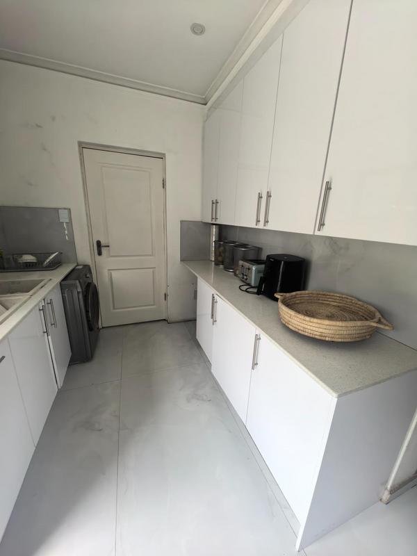 5 Bedroom Property for Sale in Monavoni Gauteng