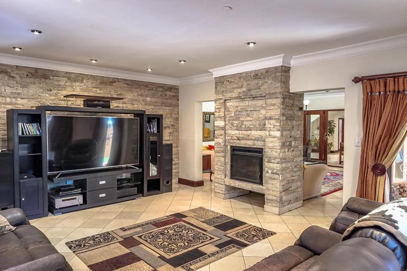 5 Bedroom Property for Sale in Midstream Estate Gauteng