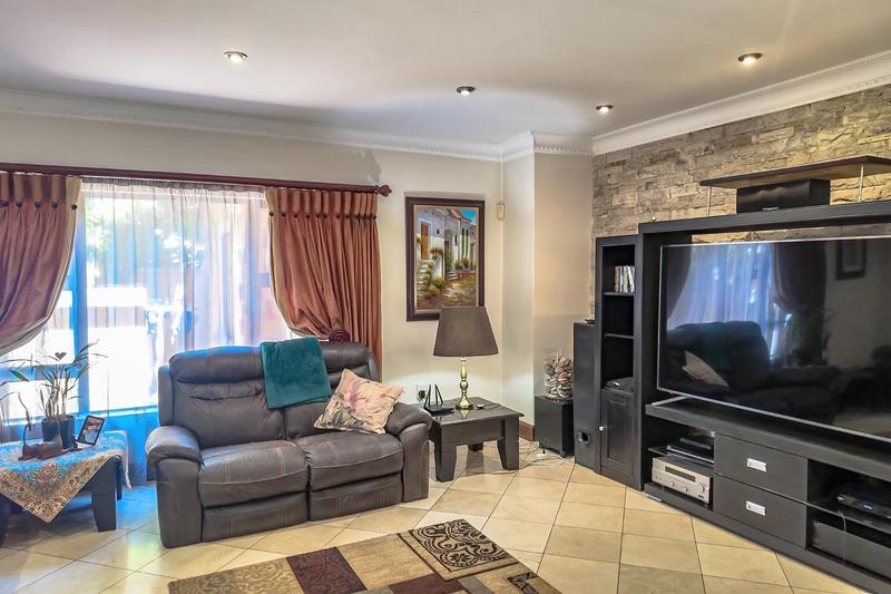 5 Bedroom Property for Sale in Midstream Estate Gauteng