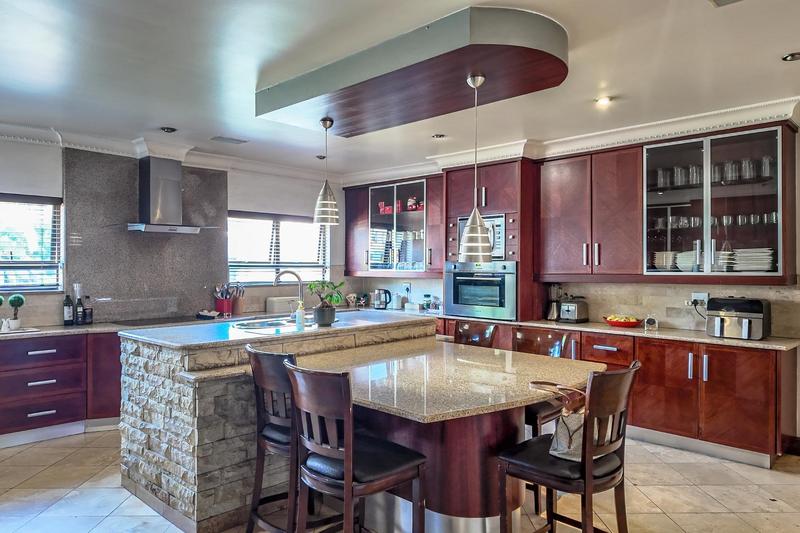 5 Bedroom Property for Sale in Midstream Estate Gauteng