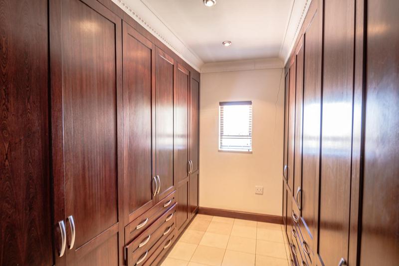 5 Bedroom Property for Sale in Midstream Estate Gauteng