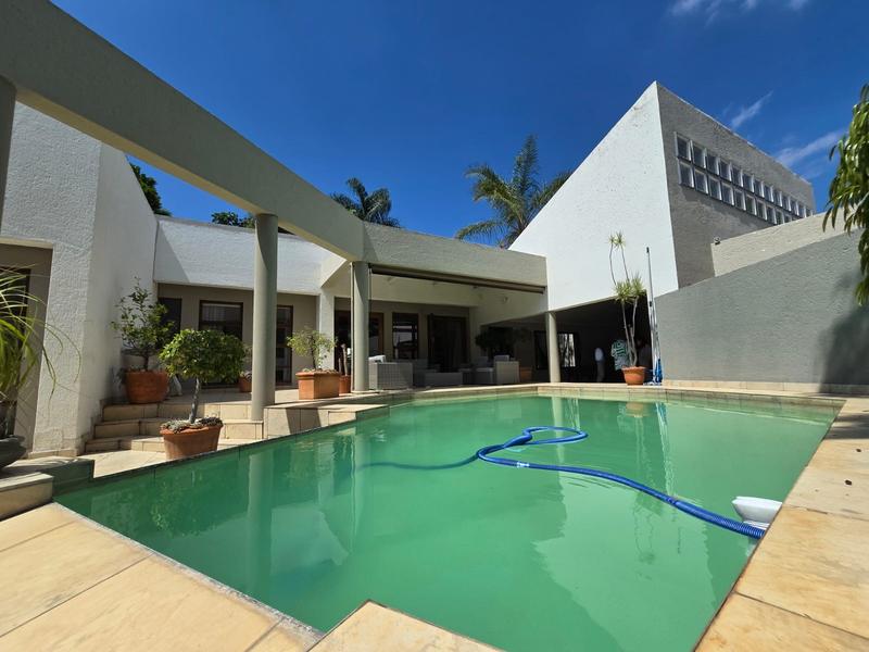 To Let 4 Bedroom Property for Rent in Waterkloof A H Gauteng