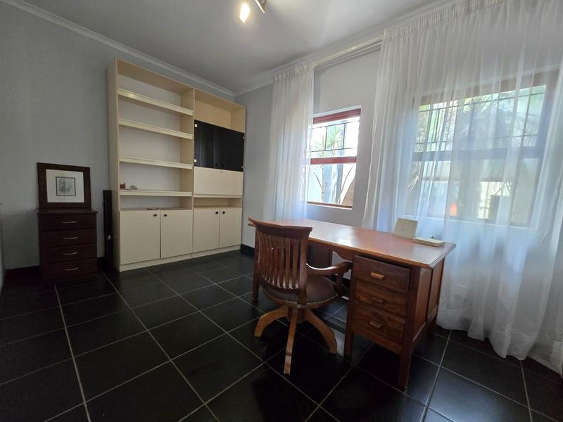 To Let 4 Bedroom Property for Rent in Waterkloof A H Gauteng
