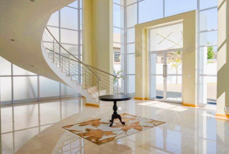 To Let 5 Bedroom Property for Rent in Waterkloof Heights Gauteng