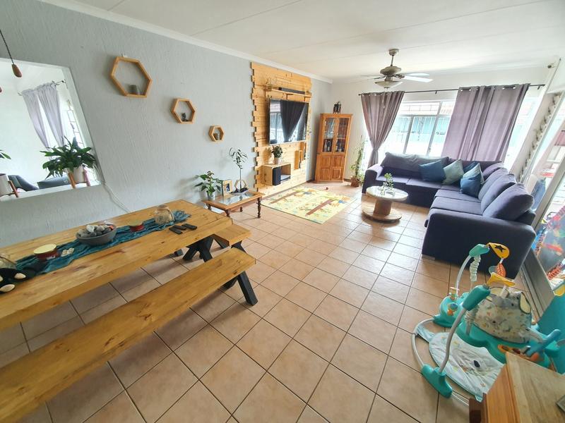 3 Bedroom Property for Sale in Florauna Gauteng