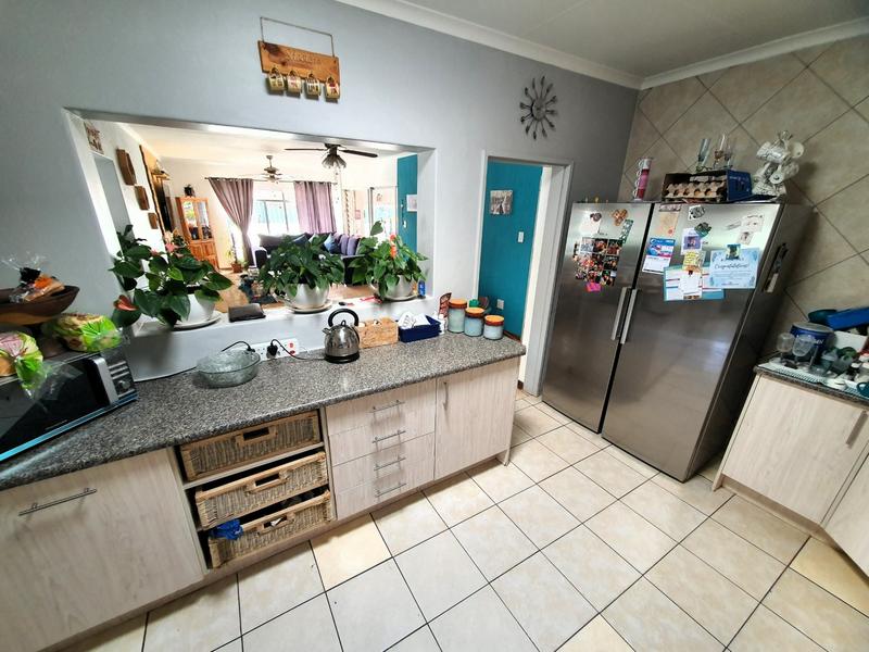 3 Bedroom Property for Sale in Florauna Gauteng