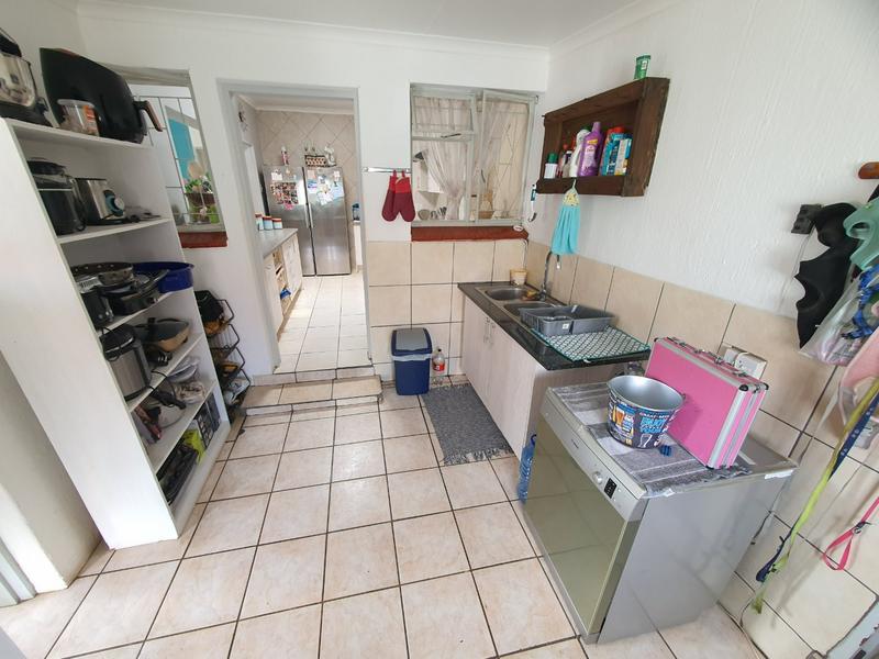 3 Bedroom Property for Sale in Florauna Gauteng
