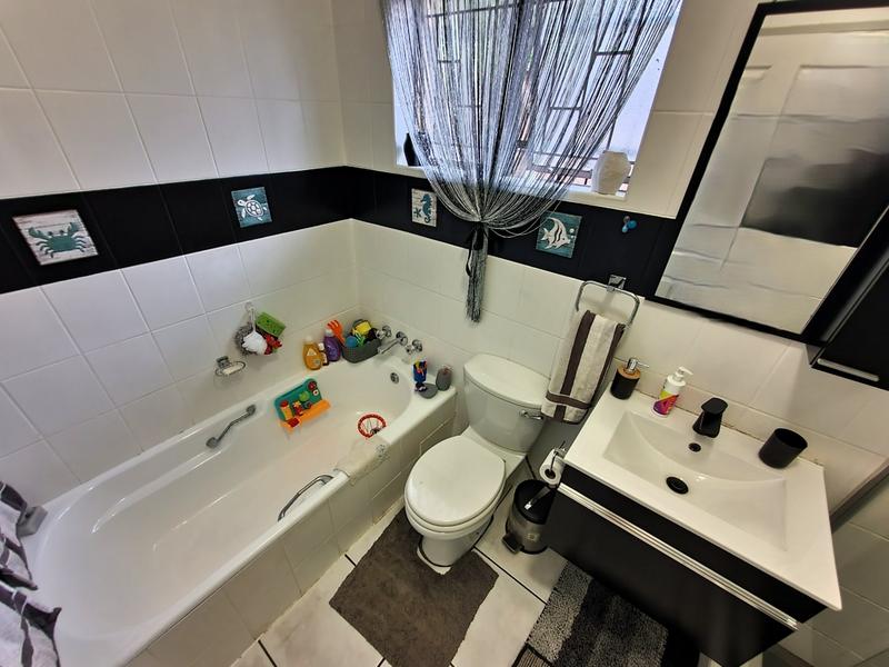 3 Bedroom Property for Sale in Florauna Gauteng