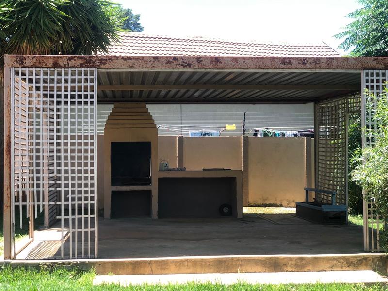 4 Bedroom Property for Sale in Allens Nek Gauteng