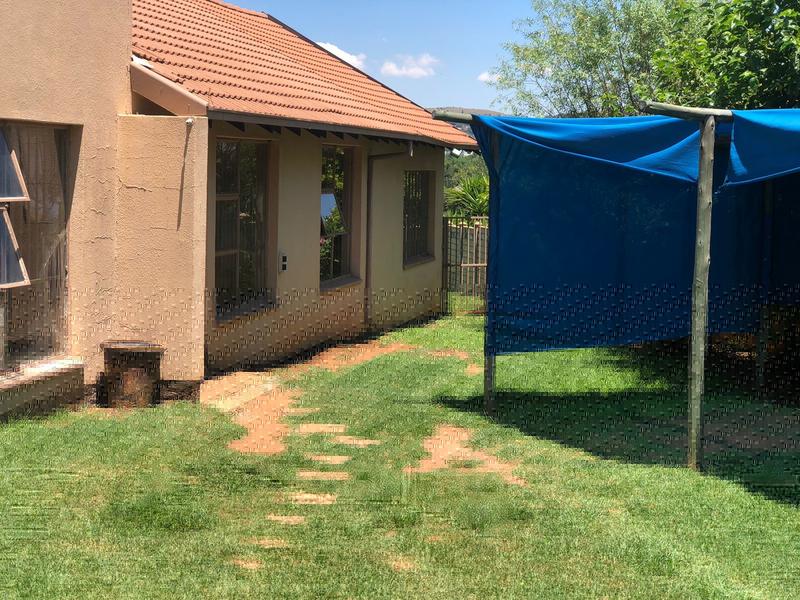 4 Bedroom Property for Sale in Allens Nek Gauteng
