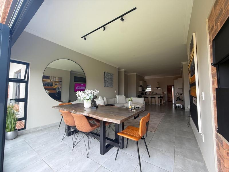 3 Bedroom Property for Sale in Six Fountains Estate Gauteng