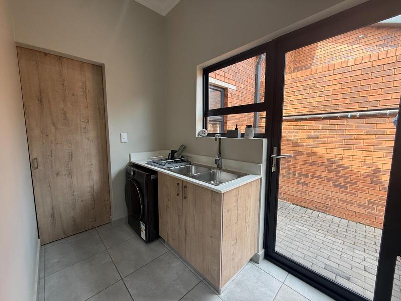 3 Bedroom Property for Sale in Six Fountains Estate Gauteng