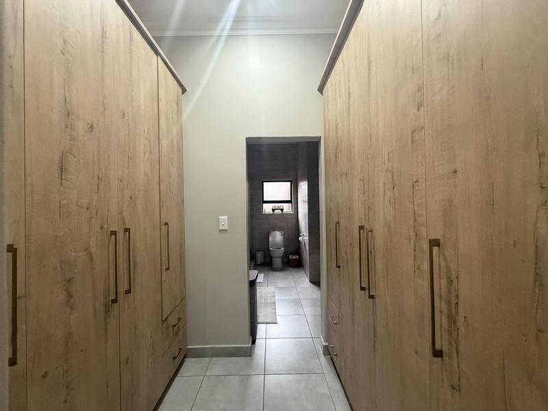 3 Bedroom Property for Sale in Six Fountains Estate Gauteng
