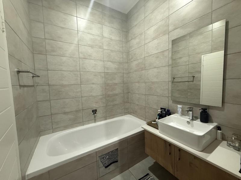 3 Bedroom Property for Sale in Six Fountains Estate Gauteng