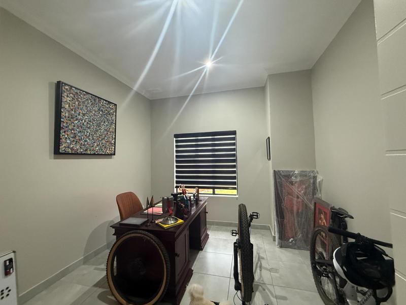 3 Bedroom Property for Sale in Six Fountains Estate Gauteng