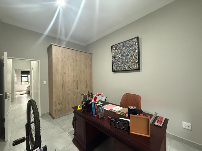 3 Bedroom Property for Sale in Six Fountains Estate Gauteng