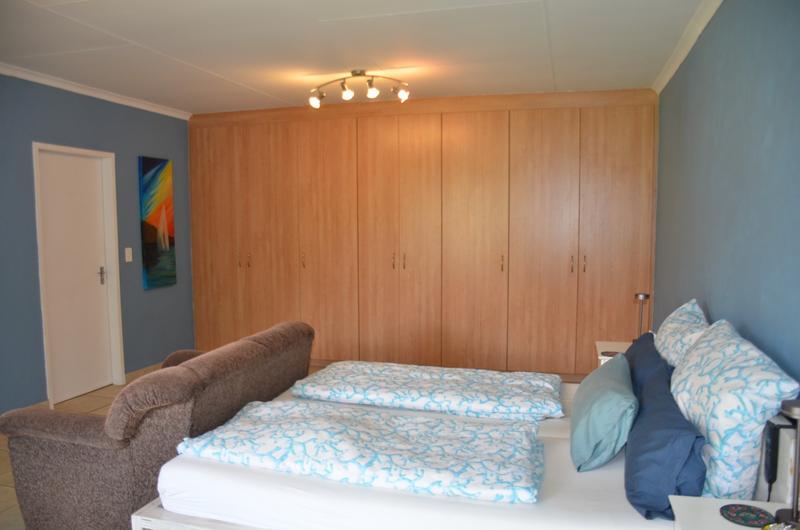 To Let 1 Bedroom Property for Rent in Bedfordview Gauteng