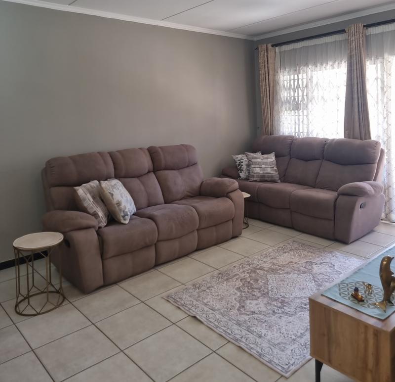 3 Bedroom Property for Sale in Greenstone Hill Gauteng