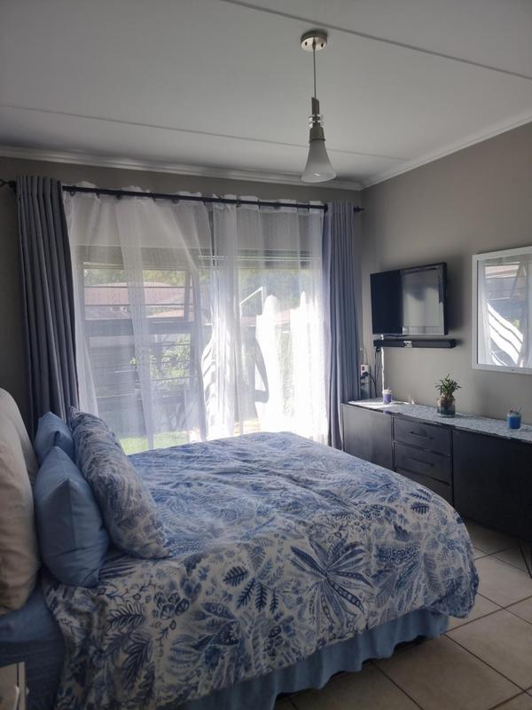 3 Bedroom Property for Sale in Greenstone Hill Gauteng
