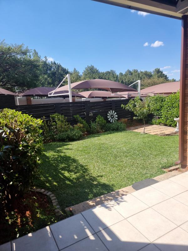 3 Bedroom Property for Sale in Greenstone Hill Gauteng