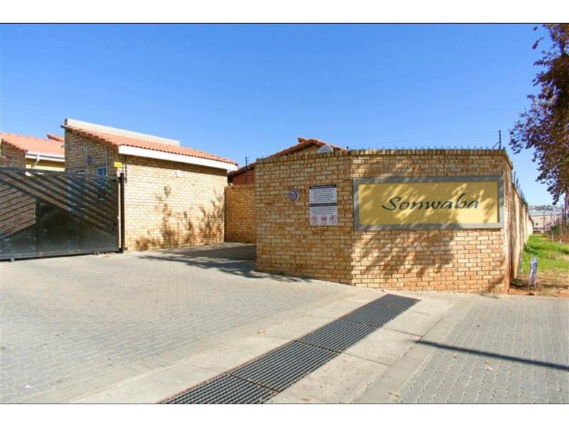 To Let 3 Bedroom Property for Rent in Cosmo City Gauteng