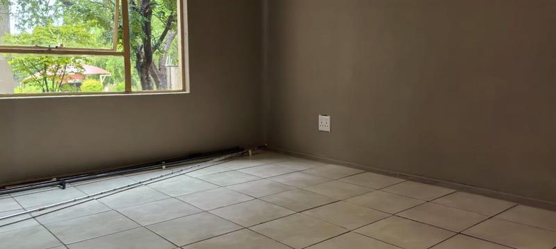 2 Bedroom Property for Sale in Halfway Gardens Gauteng