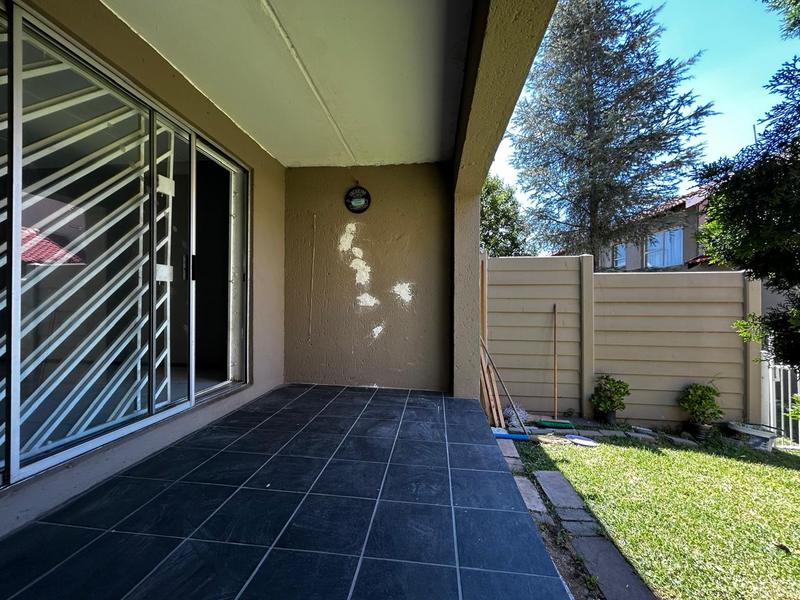 2 Bedroom Property for Sale in Vorna Valley Gauteng