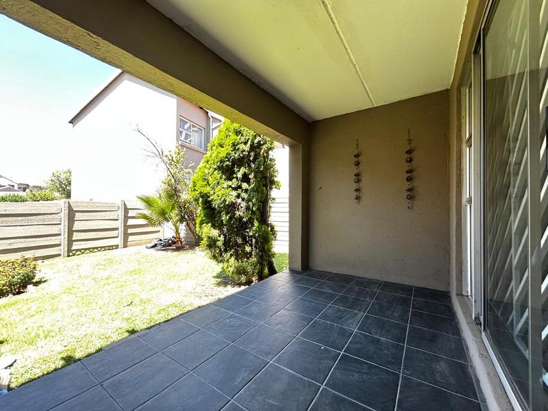 2 Bedroom Property for Sale in Vorna Valley Gauteng