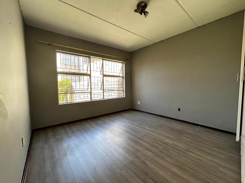 2 Bedroom Property for Sale in Vorna Valley Gauteng