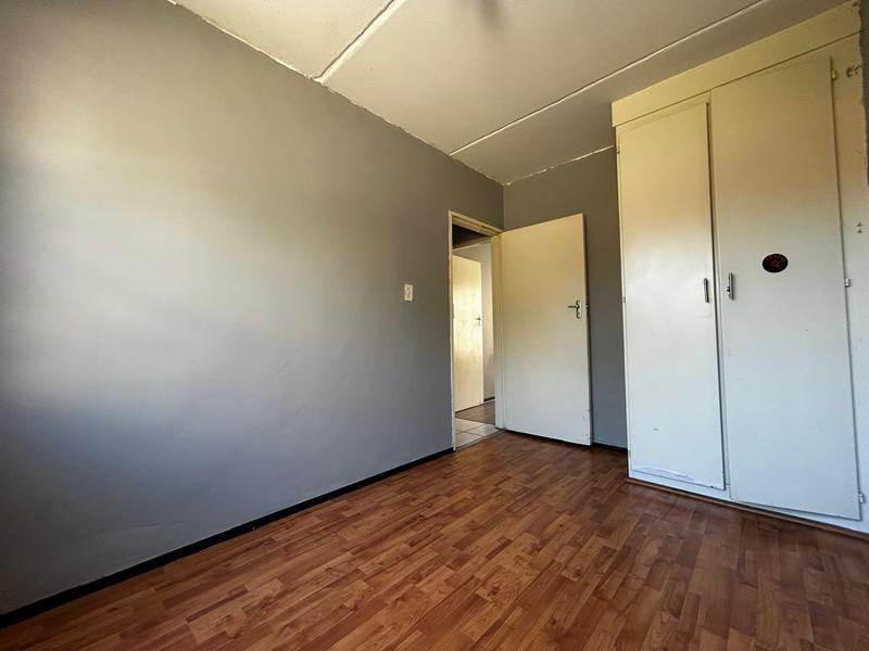 2 Bedroom Property for Sale in Vorna Valley Gauteng