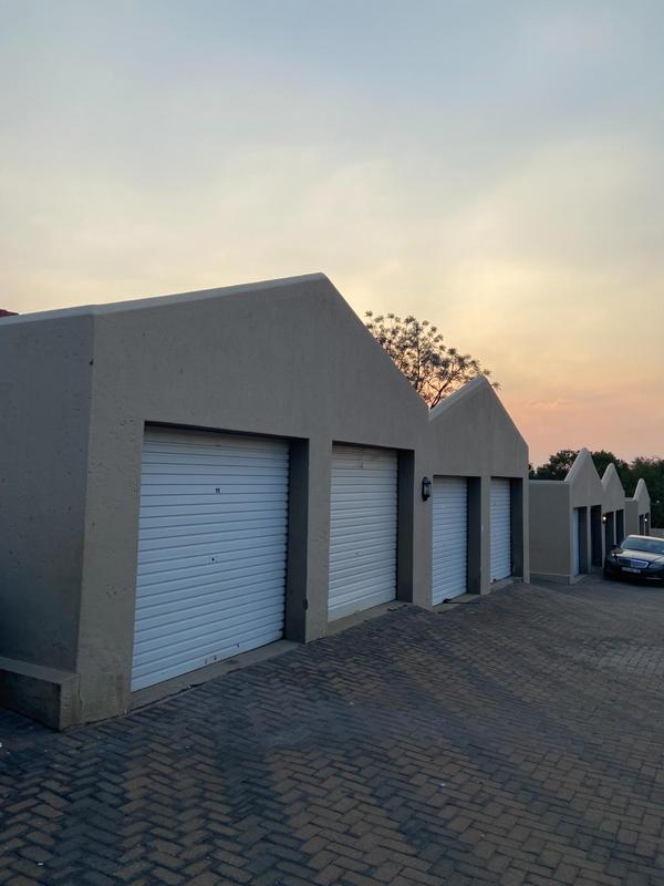 2 Bedroom Property for Sale in Vorna Valley Gauteng