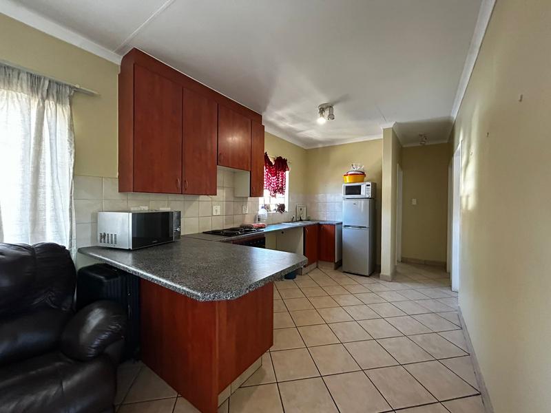 2 Bedroom Property for Sale in Vorna Valley Gauteng